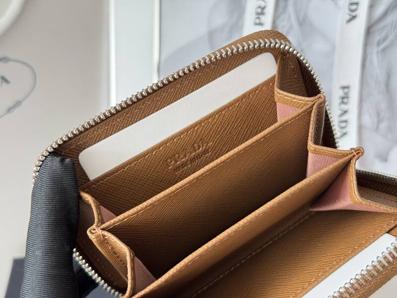 Prada Brown 25x18x10cm shoulder bag — Top Quality Replica
