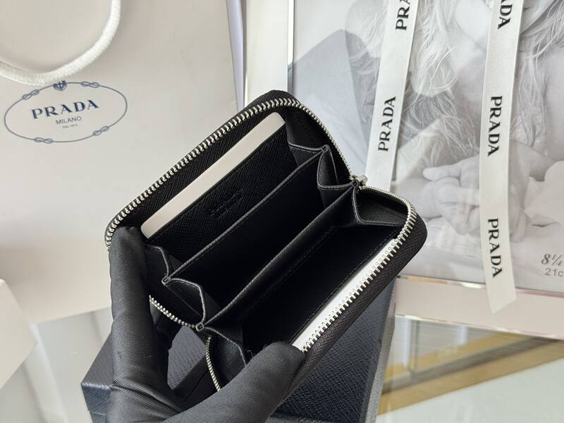 Prada Black 25x18x10cm shoulder bag — Premium Replica