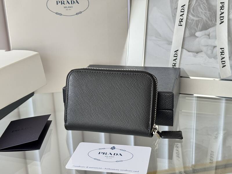 Prada Black 25x18x10cm shoulder bag — Premium Replica