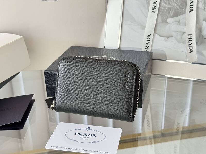 Prada Black 25x18x10cm shoulder bag — Premium Replica