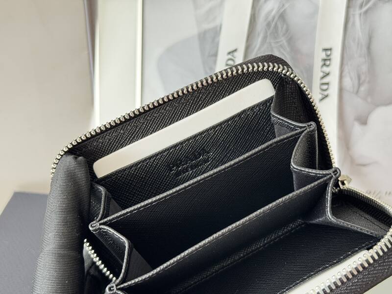 Prada Black 25x18x10cm shoulder bag — Premium Replica
