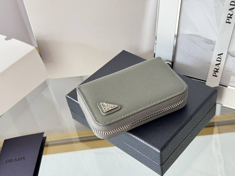 Prada Grey 25x18x10cm shoulder bag — Premium Replica