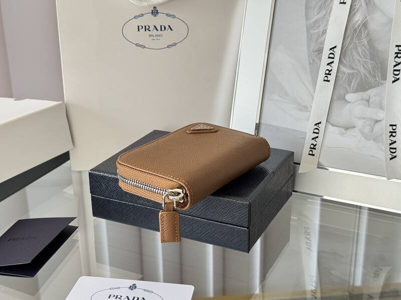 Prada Brown 25x18x10cm shoulder bag — AAA Quality Replica