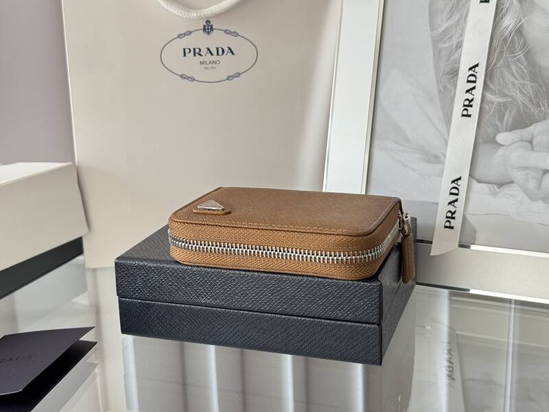 Prada Brown 25x18x10cm shoulder bag — AAA Quality Replica