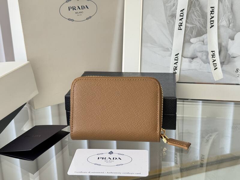 Prada Brown 25x18x10cm shoulder bag — AAA Quality Replica