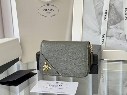 Prada Grey 25x18x10cm shoulder bag 1 1 Replica