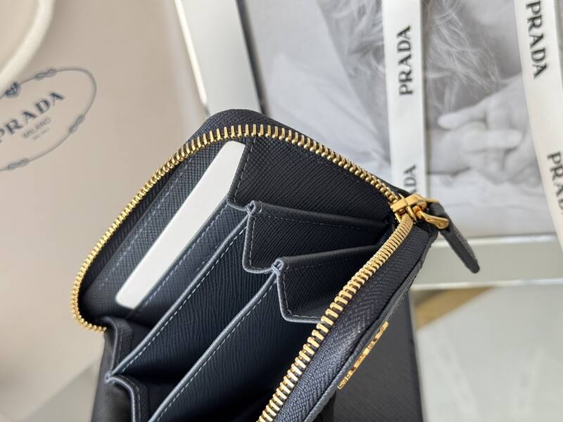 Prada Blue 25x18x10cm shoulder bag — AAA Quality Replica
