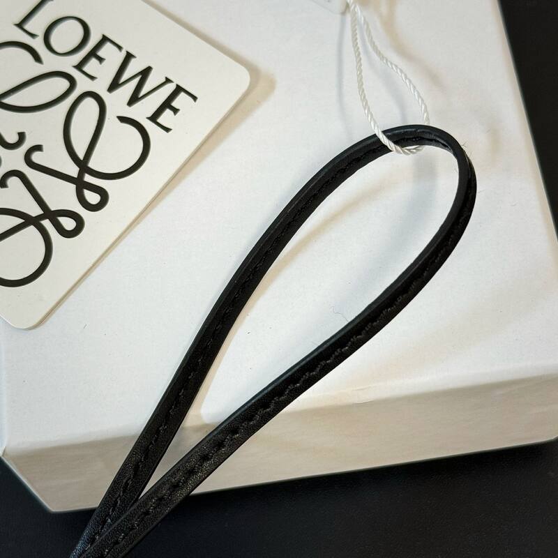 Loewe Black shoulder bag — Top Quality Replica
