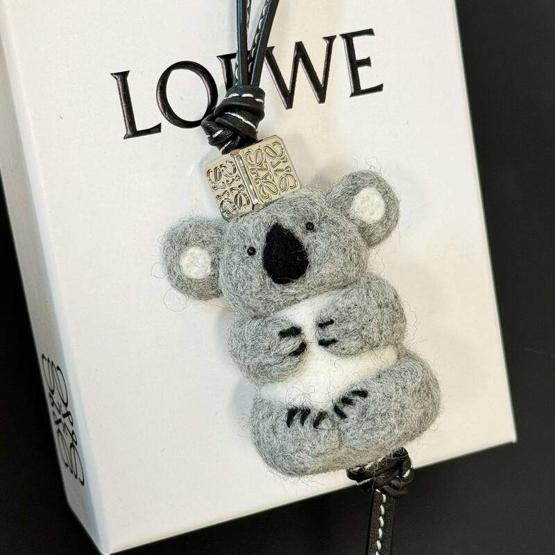 Loewe Black shoulder bag — Top Quality Replica