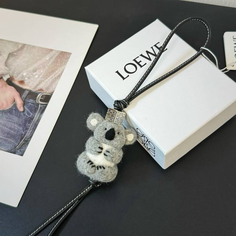 Loewe Black shoulder bag — Top Quality Replica