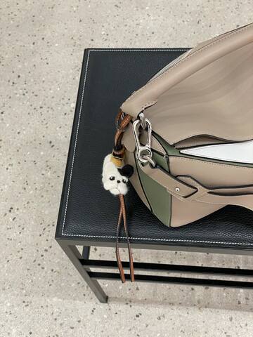 Loewe Beige shoulder bag Top Quality Replica