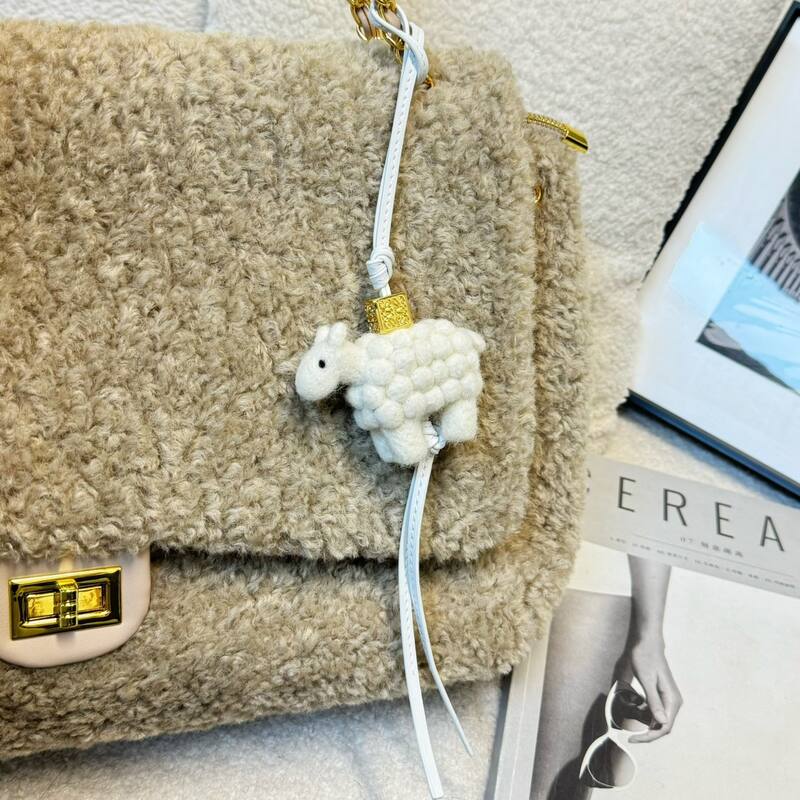 Loewe Gold 40x30x16cm shoulder bag — Top Quality Replica