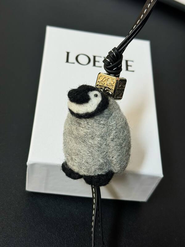 Loewe Black shoulder bag — AAA Quality Replica