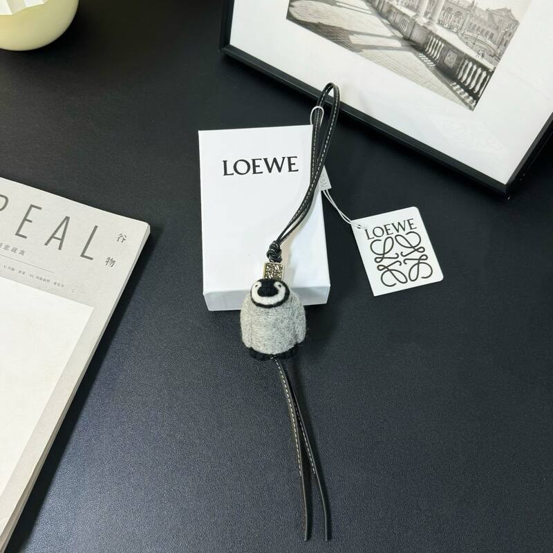 Loewe Black shoulder bag — AAA Quality Replica