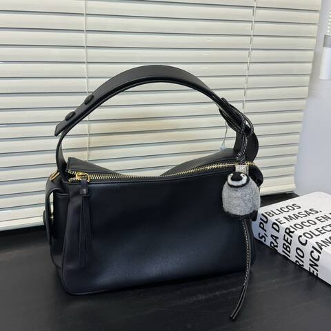 Loewe Black 25x18x10cm shoulder bag Top Quality Replica