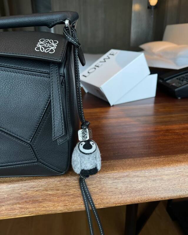 Loewe Black 25x18x10cm shoulder bag — Top Quality Replica