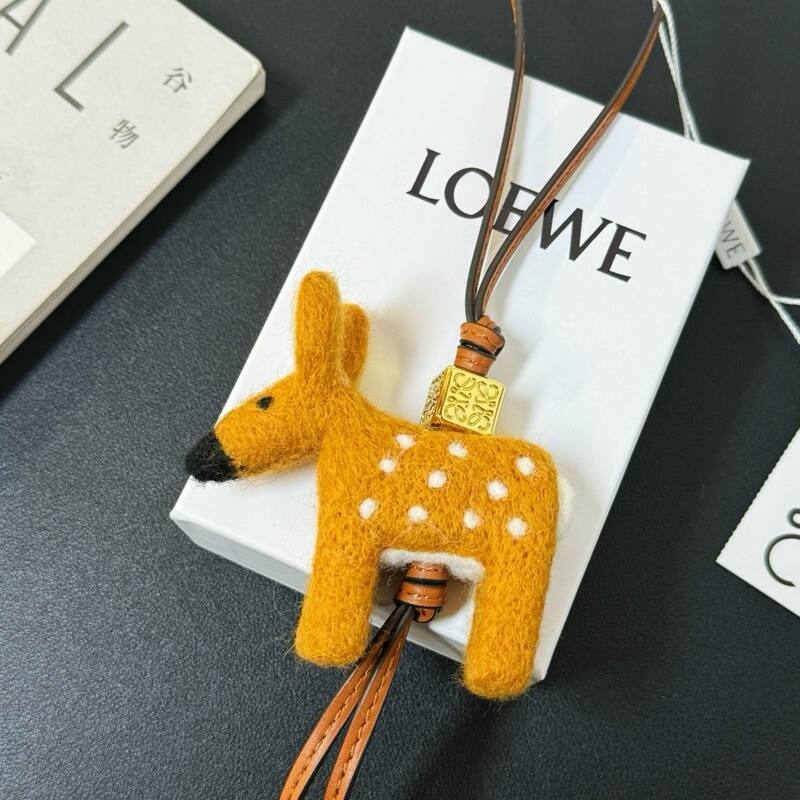 Loewe Gold shoulder bag — 1:1 Replica