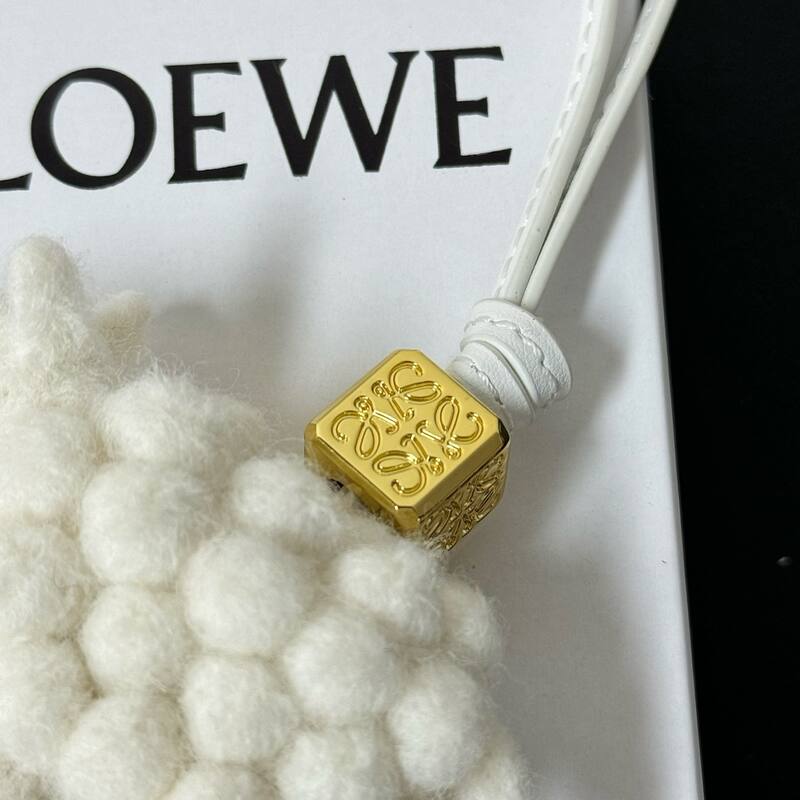 Loewe White shoulder bag — Premium Replica