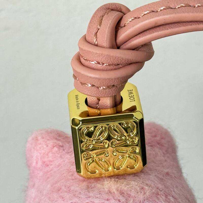 Loewe Pink shoulder bag — AAA Quality Replica