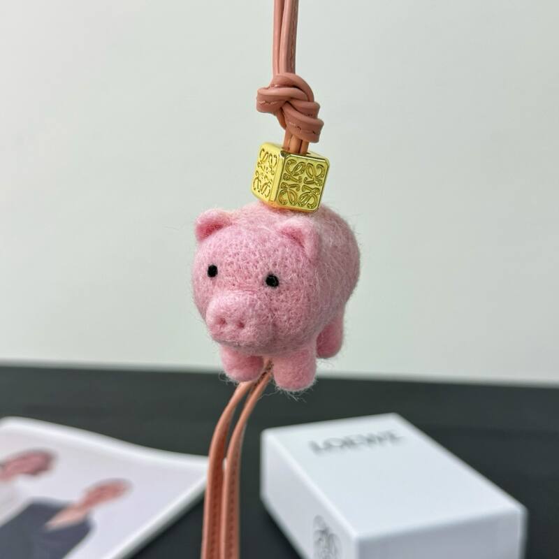 Loewe Pink shoulder bag — AAA Quality Replica