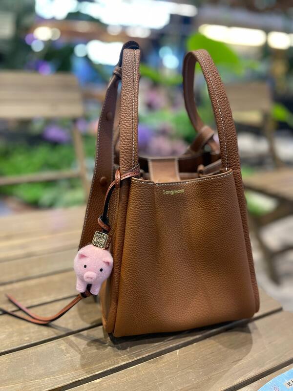 Loewe White 25x18x10cm shoulder bag — Premium Replica