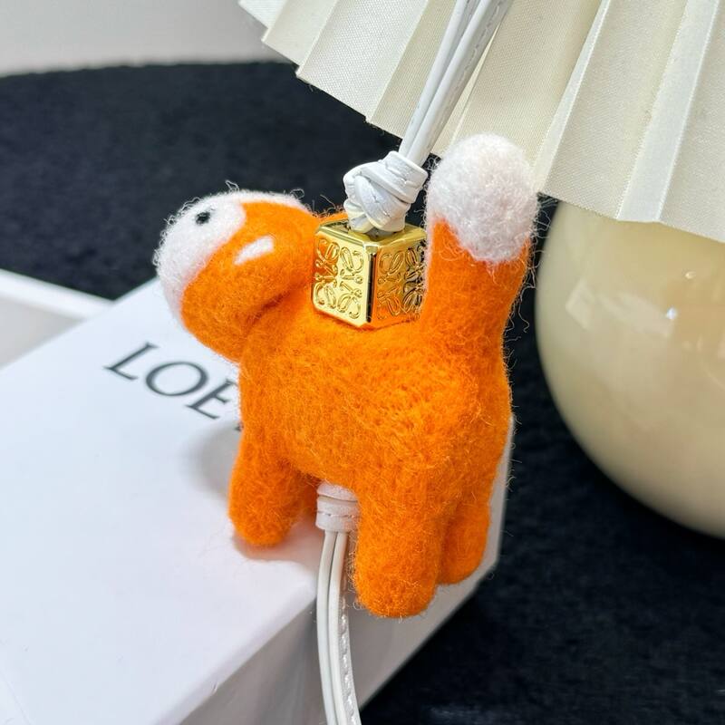 Loewe White shoulder bag — Premium Replica