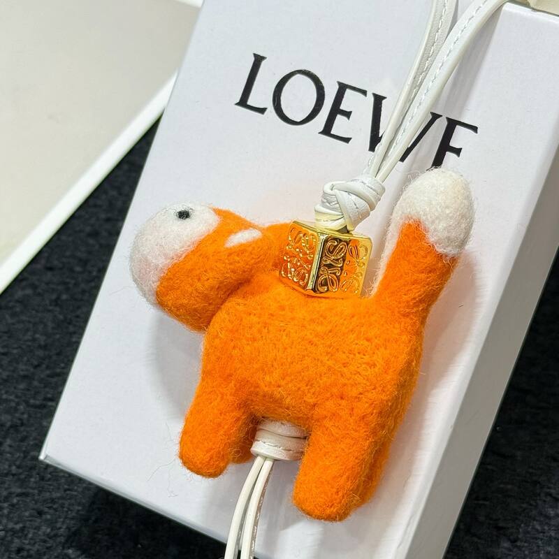 Loewe White shoulder bag — Premium Replica