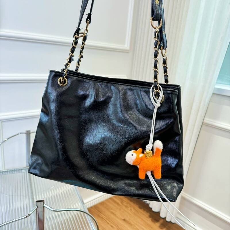 Loewe White shoulder bag — AAA Quality Replica