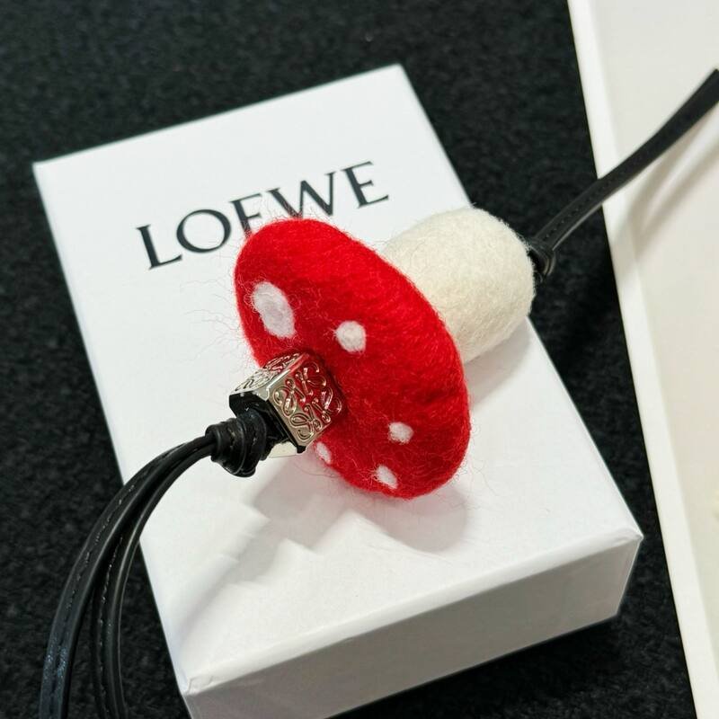 Loewe Black shoulder bag — 1:1 Replica