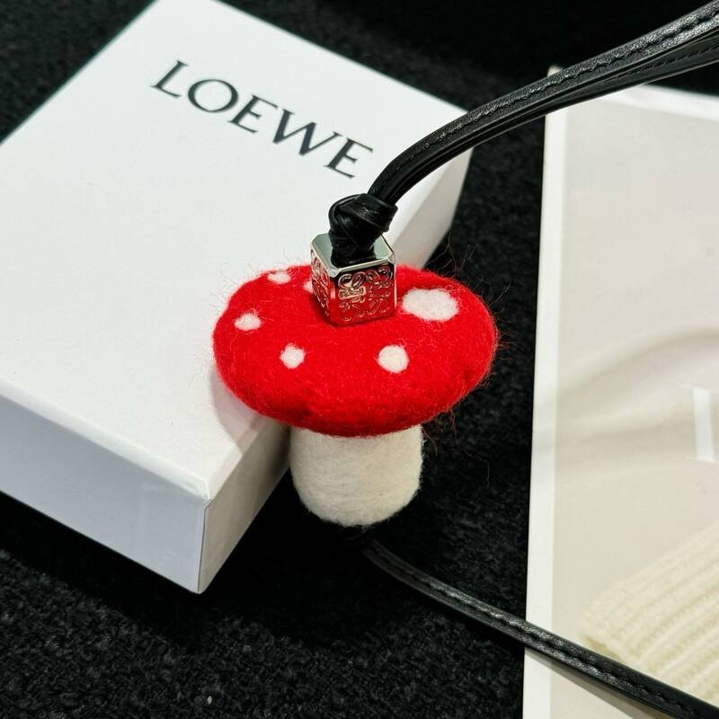 Loewe Black shoulder bag — 1:1 Replica