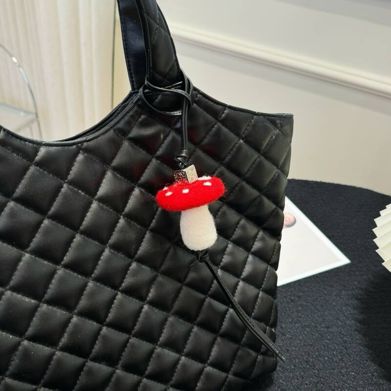 Loewe Red shoulder bag — 1:1 Replica