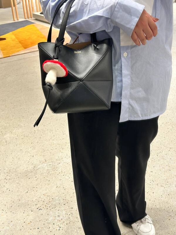 Loewe Black shoulder bag — Premium Replica