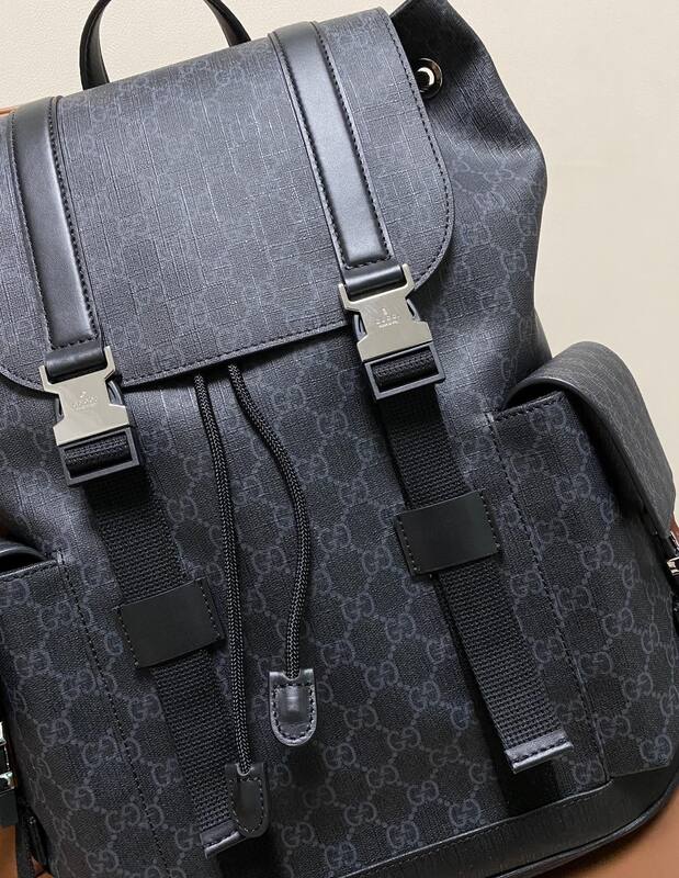 Gucci Black GG Supreme backpack — Top Quality Replica