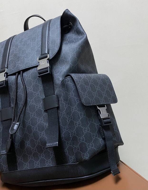 Gucci Black GG Supreme backpack — Top Quality Replica