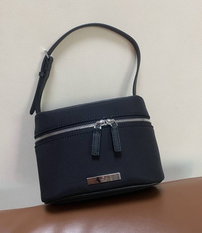 Gucci Tag Black shoulder — Premium Replica