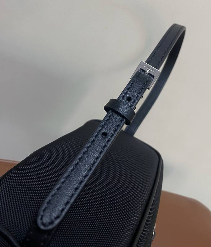 Gucci Tag Black shoulder — Premium Replica
