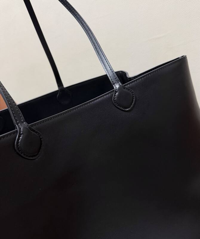 Gucci Black leather tote — Premium Replica