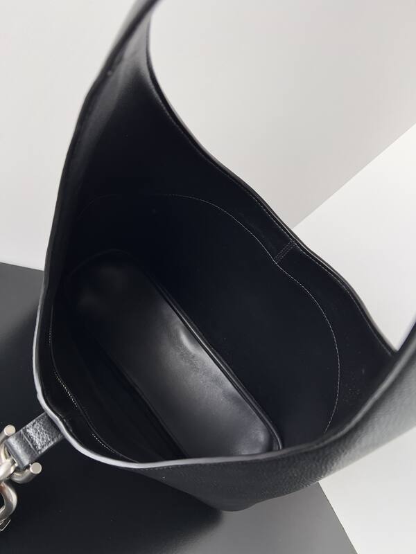 Balenciaga Black shoulder bag — AAA Quality Replica