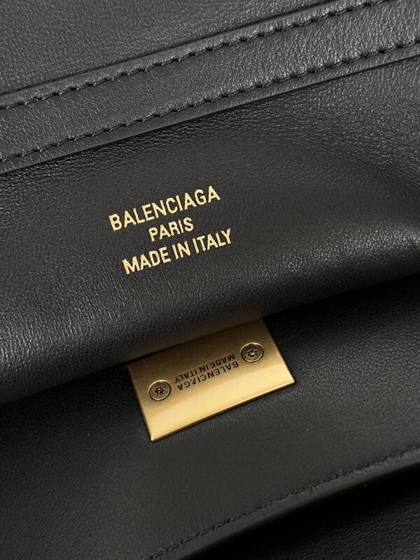 Balenciaga Black 40x30x16cm shoulder bag — Premium Replica