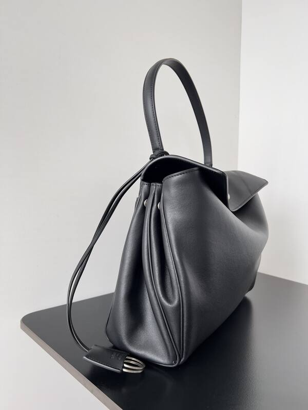 Balenciaga Black 30x22x12cm shoulder bag — AAA Quality Replica