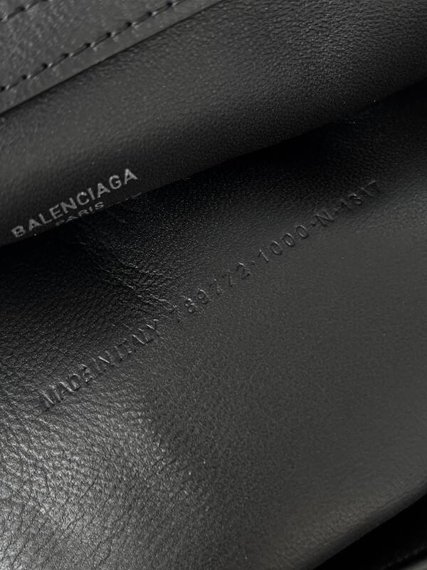 Balenciaga Black 30x22x12cm shoulder bag — AAA Quality Replica