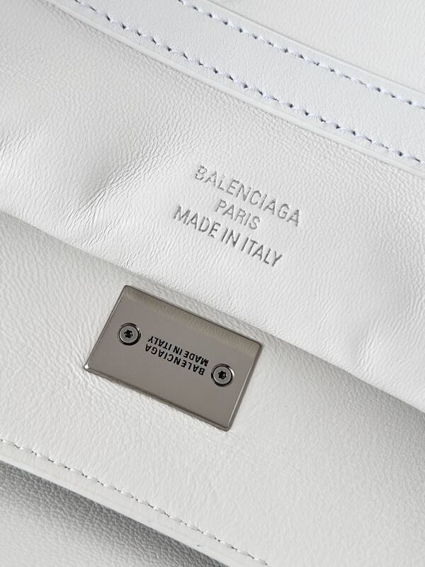 Balenciaga White 30x22x12cm shoulder bag — 1:1 Replica