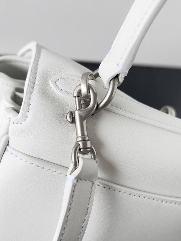 Balenciaga White 25x18x10cm shoulder bag — Premium Replica