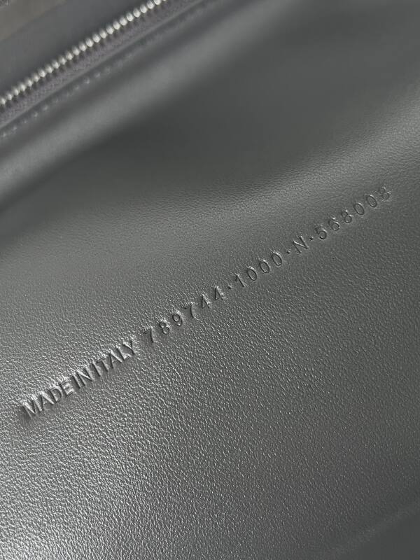 Balenciaga Grey 30x22x12cm shoulder bag — 1:1 Replica