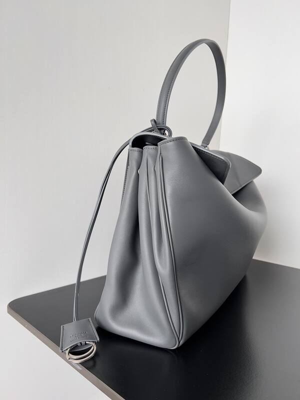Balenciaga Grey 30x22x12cm shoulder bag — 1:1 Replica