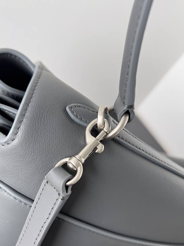 Balenciaga Grey 30x22x12cm shoulder bag — 1:1 Replica