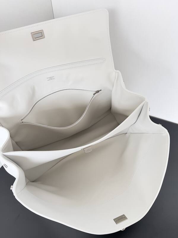 Balenciaga White 40x30x16cm shoulder bag — AAA Quality Replica