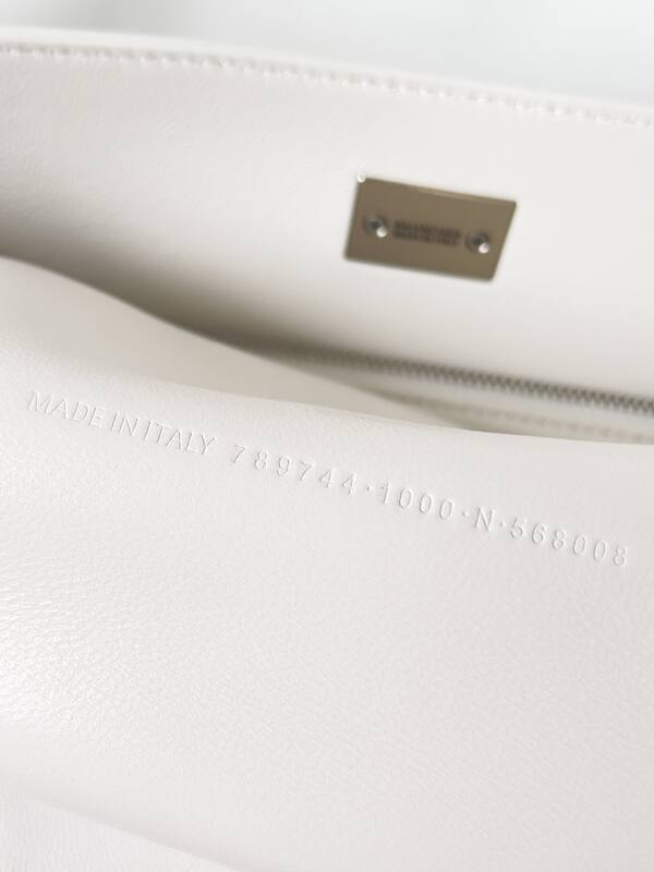 Balenciaga White 40x30x16cm shoulder bag — AAA Quality Replica
