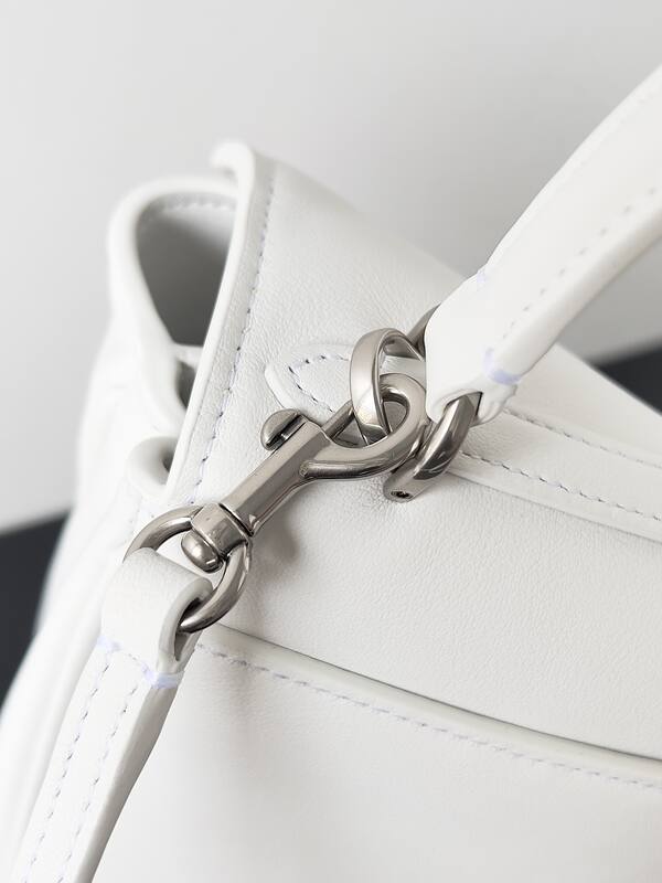 Balenciaga White 25x18x10cm shoulder bag — Top Quality Replica