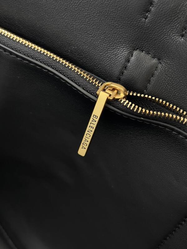 Balenciaga Black 30x22x12cm shoulder bag — 1:1 Replica